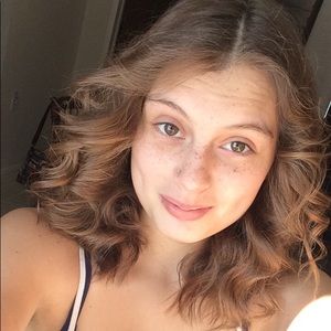 Meet your Posher, Katelynn